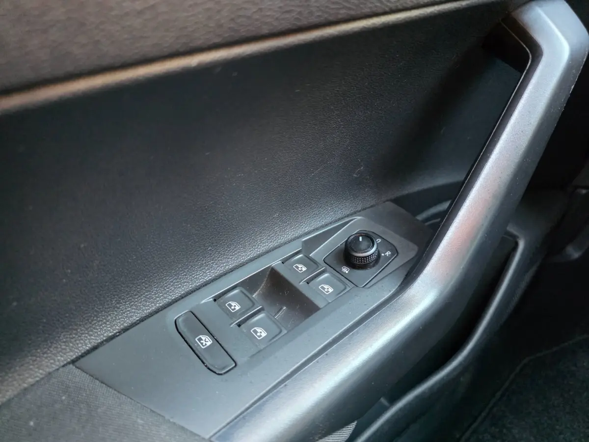 1.0 TSI edition 5-deurs AIRCO/CRUISE