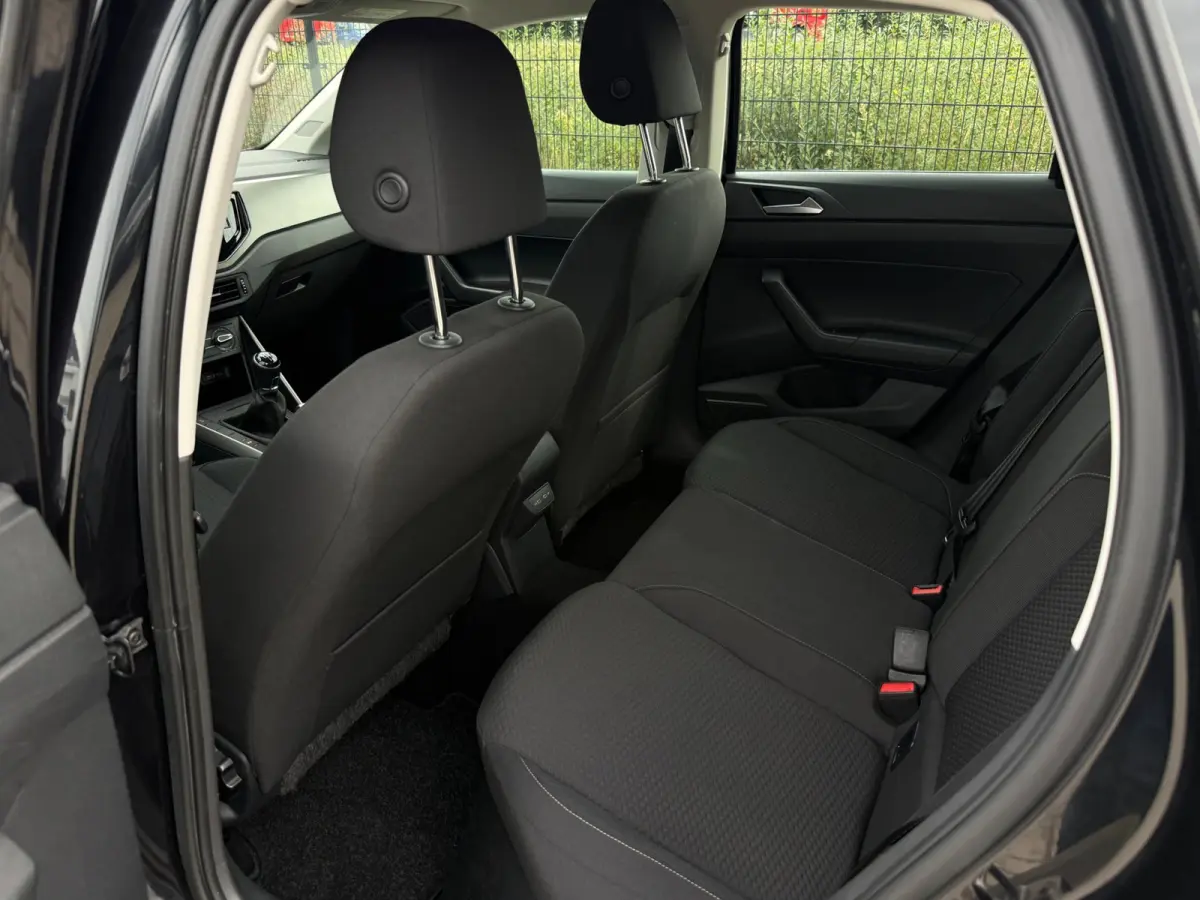 1.0 TSI Comfortline | Carplay | PDC | Trekhaak| NAVI | Bluetooth |