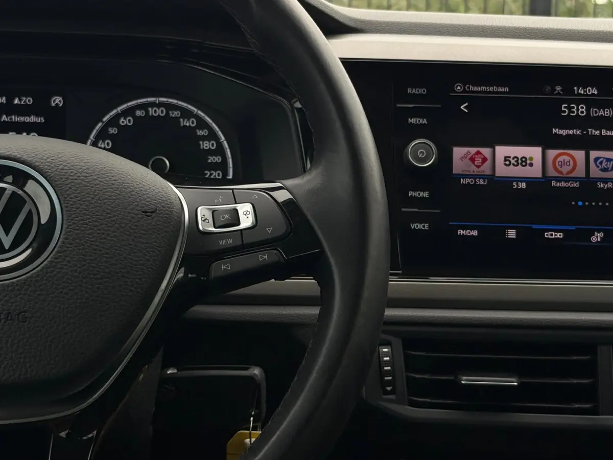 1.0 TSI Comfortline | Carplay | PDC | Trekhaak| NAVI | Bluetooth |
