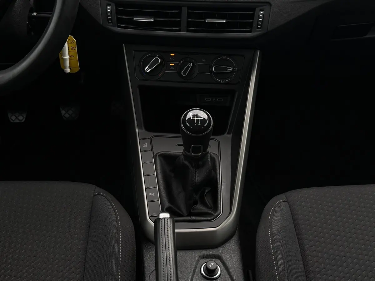 1.0 TSI Comfortline | Carplay | PDC | Trekhaak| NAVI | Bluetooth |