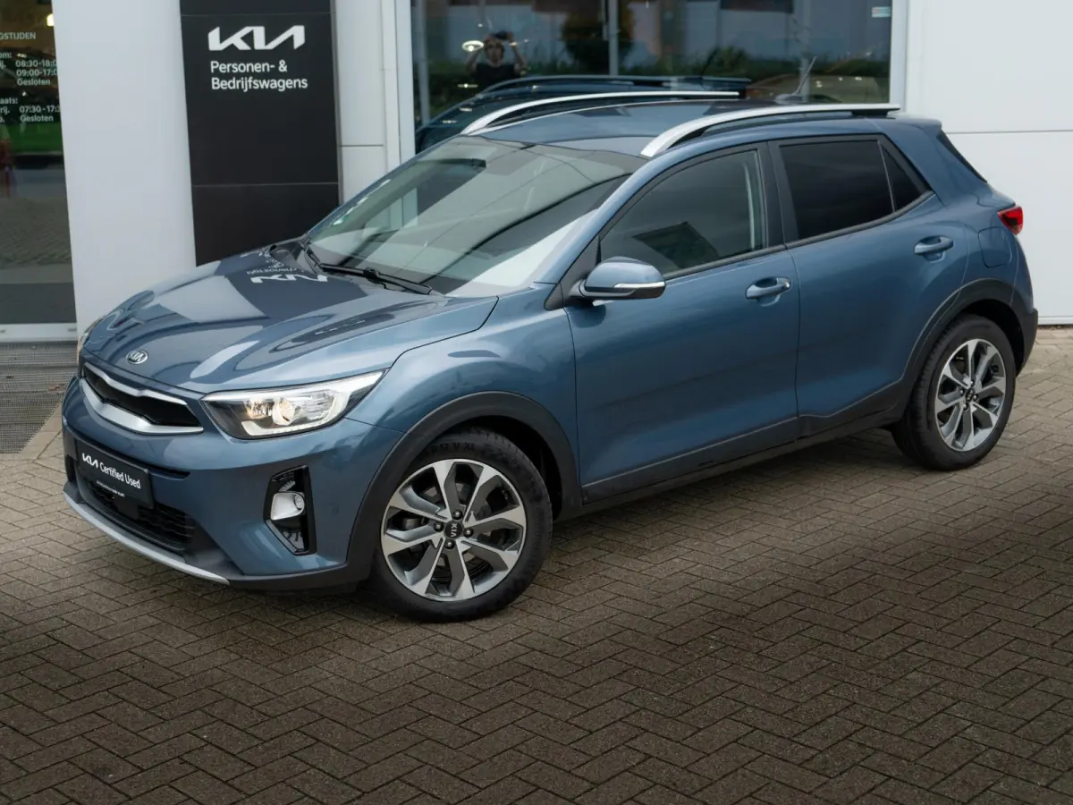 1.0 T-GDi DynamicLine | 120 PK| Climate control | Navigatie | PDC achter |