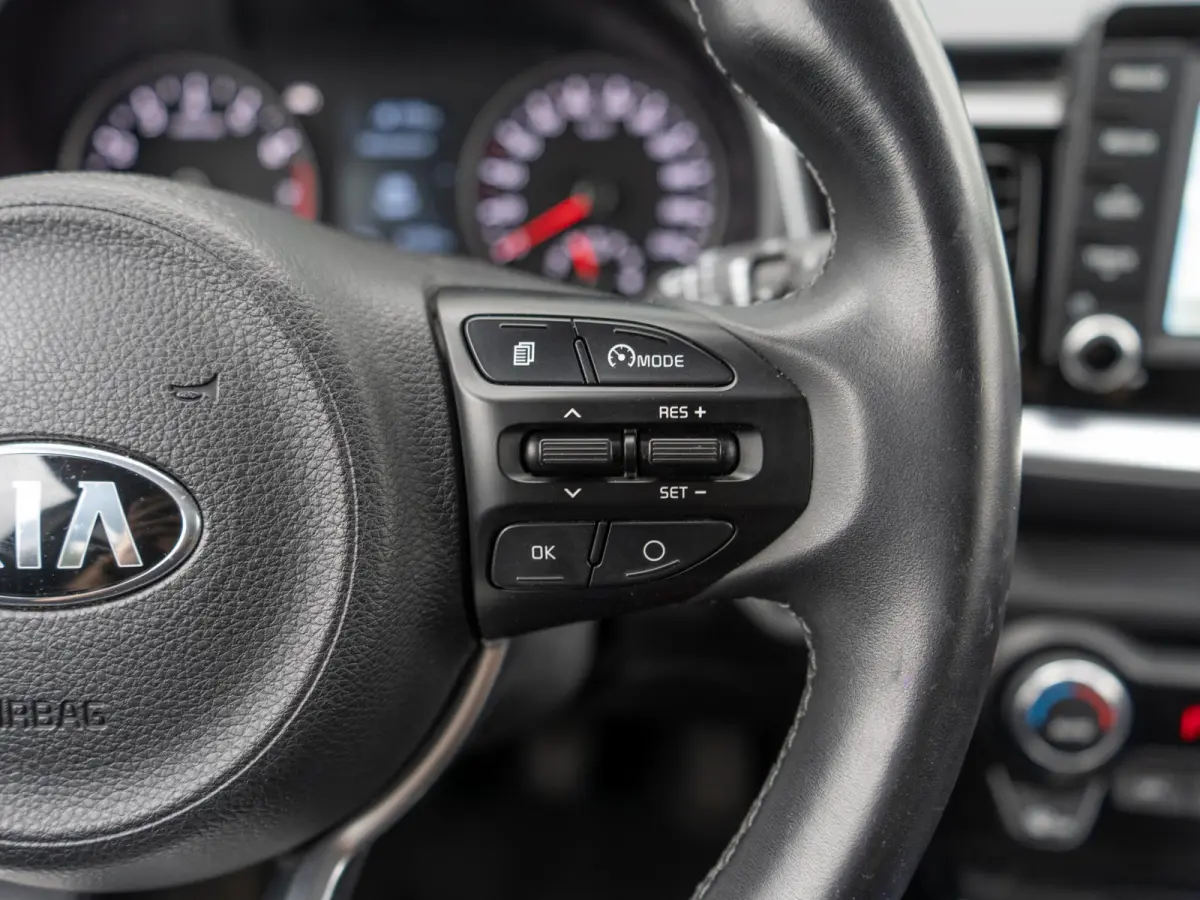 1.0 T-GDi DynamicLine | 120 PK| Climate control | Navigatie | PDC achter |