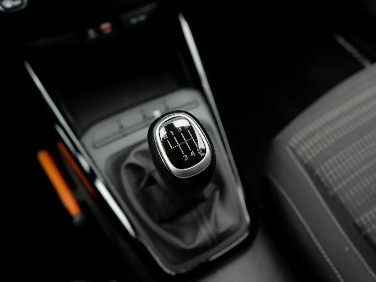 1.0 T-GDi DynamicLine | 120 PK| Climate control | Navigatie | PDC achter |