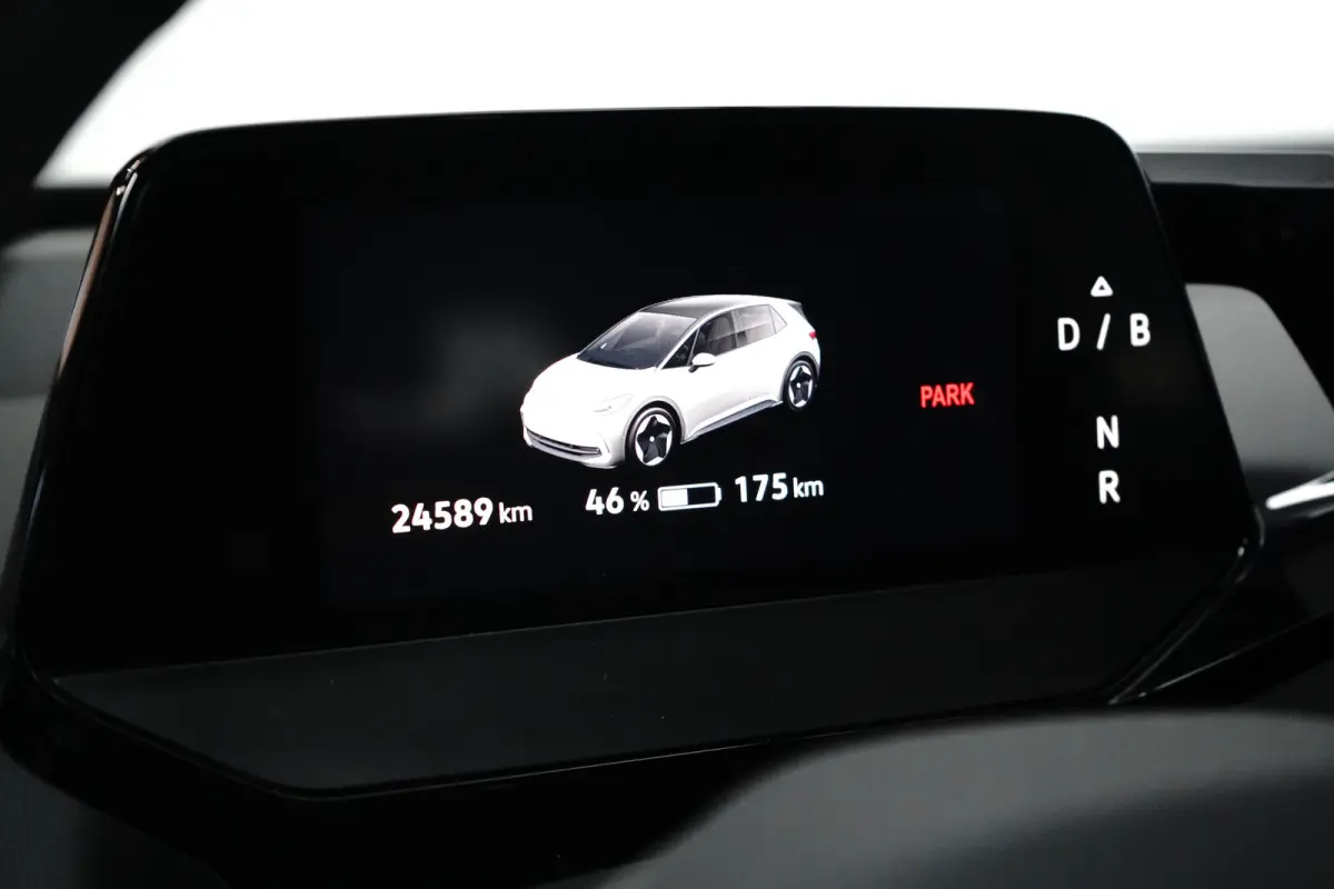 Pro 204PK 58 kWh | INTERIEUR VOORVERWARMING | APP. CONNECT | LED | CCS