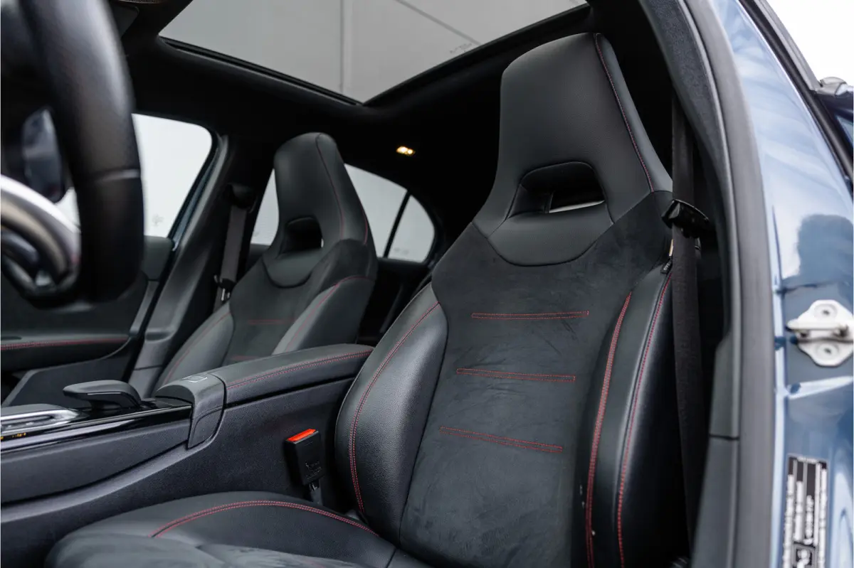 250 e AMG Line Pano / Sfeerverlichting / Carplay / Night Pakket / 18inch /