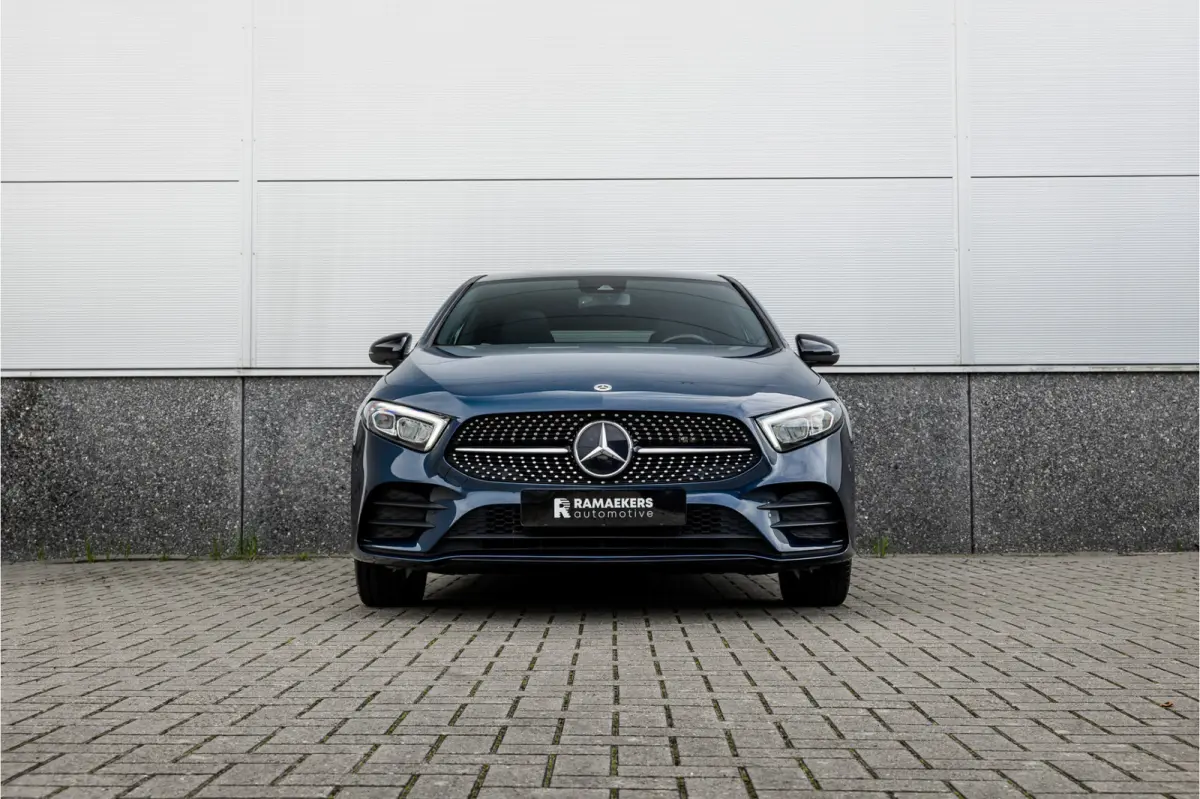 250 e AMG Line Pano / Sfeerverlichting / Carplay / Night Pakket / 18inch /