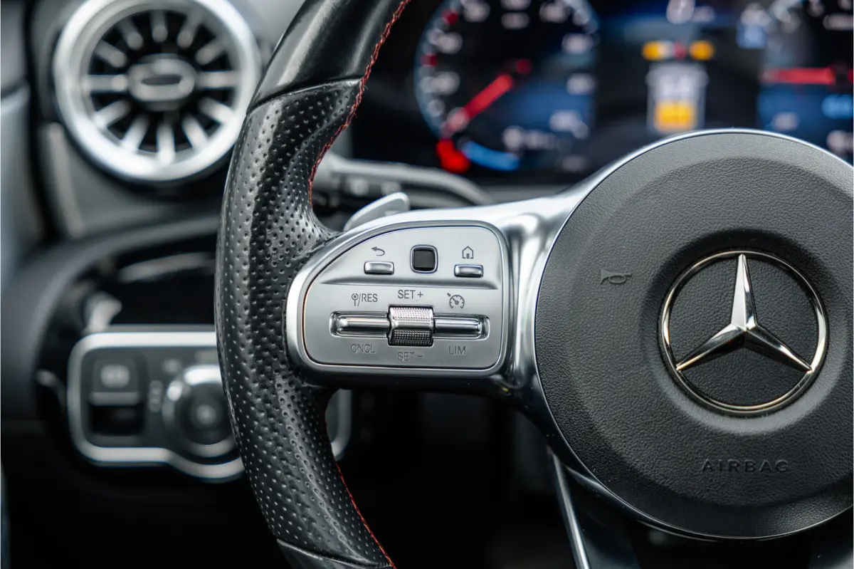 250 e AMG Line Pano / Sfeerverlichting / Carplay / Night Pakket / 18inch /