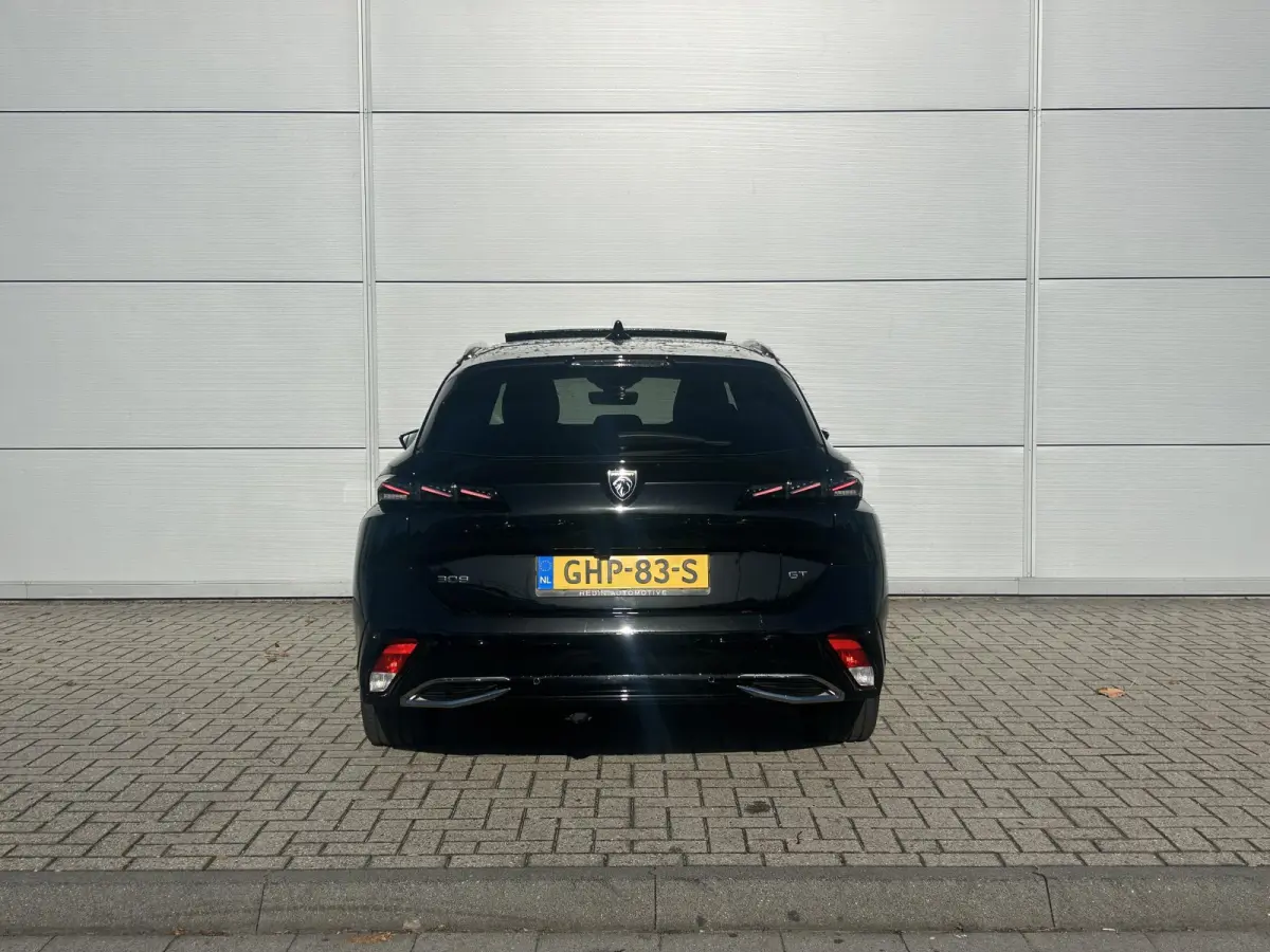 1.2 PureTech GT | Focal | Panoramisch schuifdak | Trekhaak | Apple Carplay/Android Auto