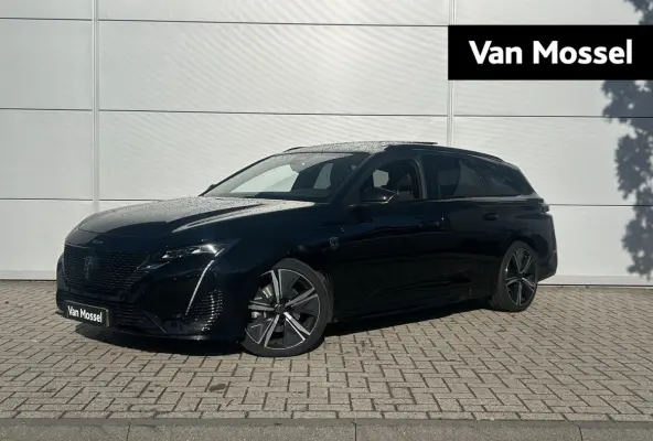 1.2 PureTech GT | Focal | Panoramisch schuifdak | Trekhaak | Apple Carplay/Android Auto