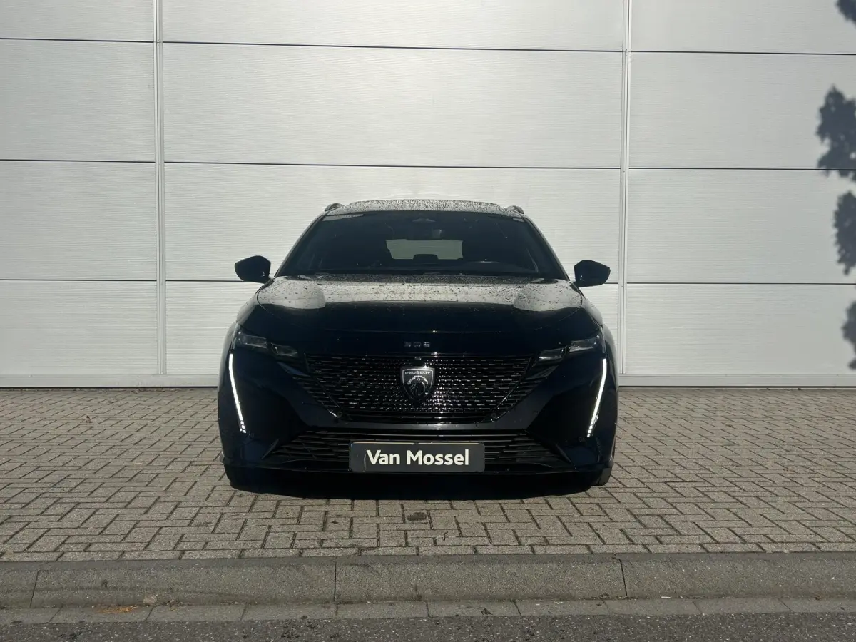 1.2 PureTech GT | Focal | Panoramisch schuifdak | Trekhaak | Apple Carplay/Android Auto