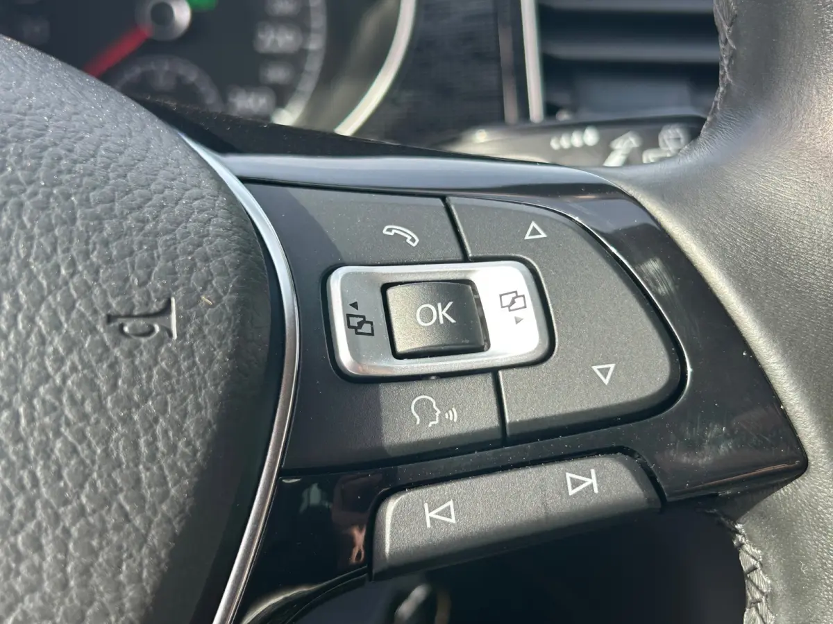 1.2 TSI Sound DSG Pdc/Ecc/Lmv/Pr-Glass