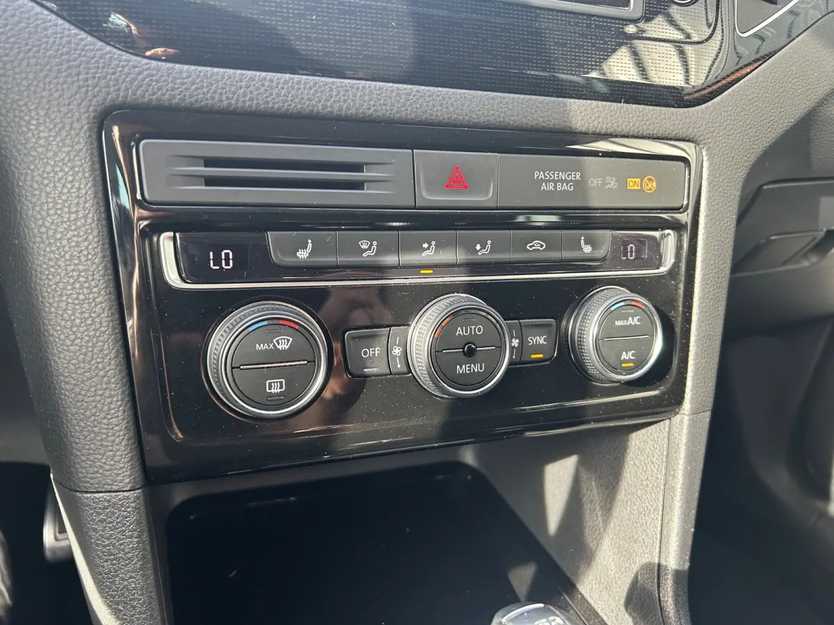 1.2 TSI Sound DSG Pdc/Ecc/Lmv/Pr-Glass