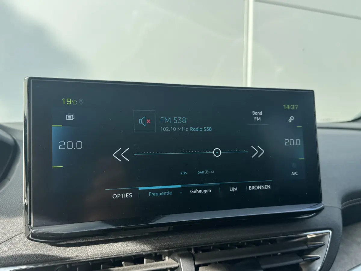 1.6 HYbrid 225 GT | Adaptieve Cruise Control | Camera | Keyless entry | Apple Carplay/Android Auto