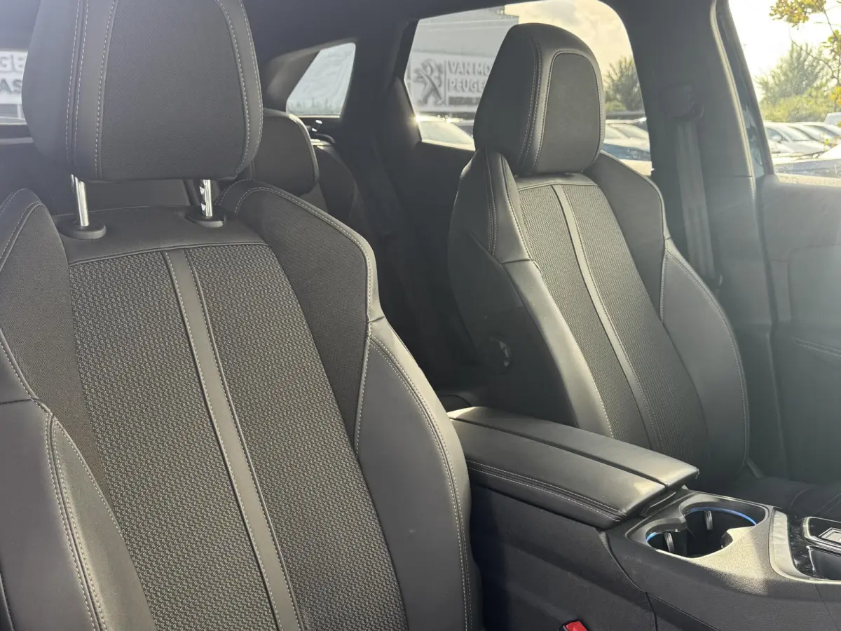 1.6 HYbrid 225 GT | Adaptieve Cruise Control | Camera | Keyless entry | Apple Carplay/Android Auto