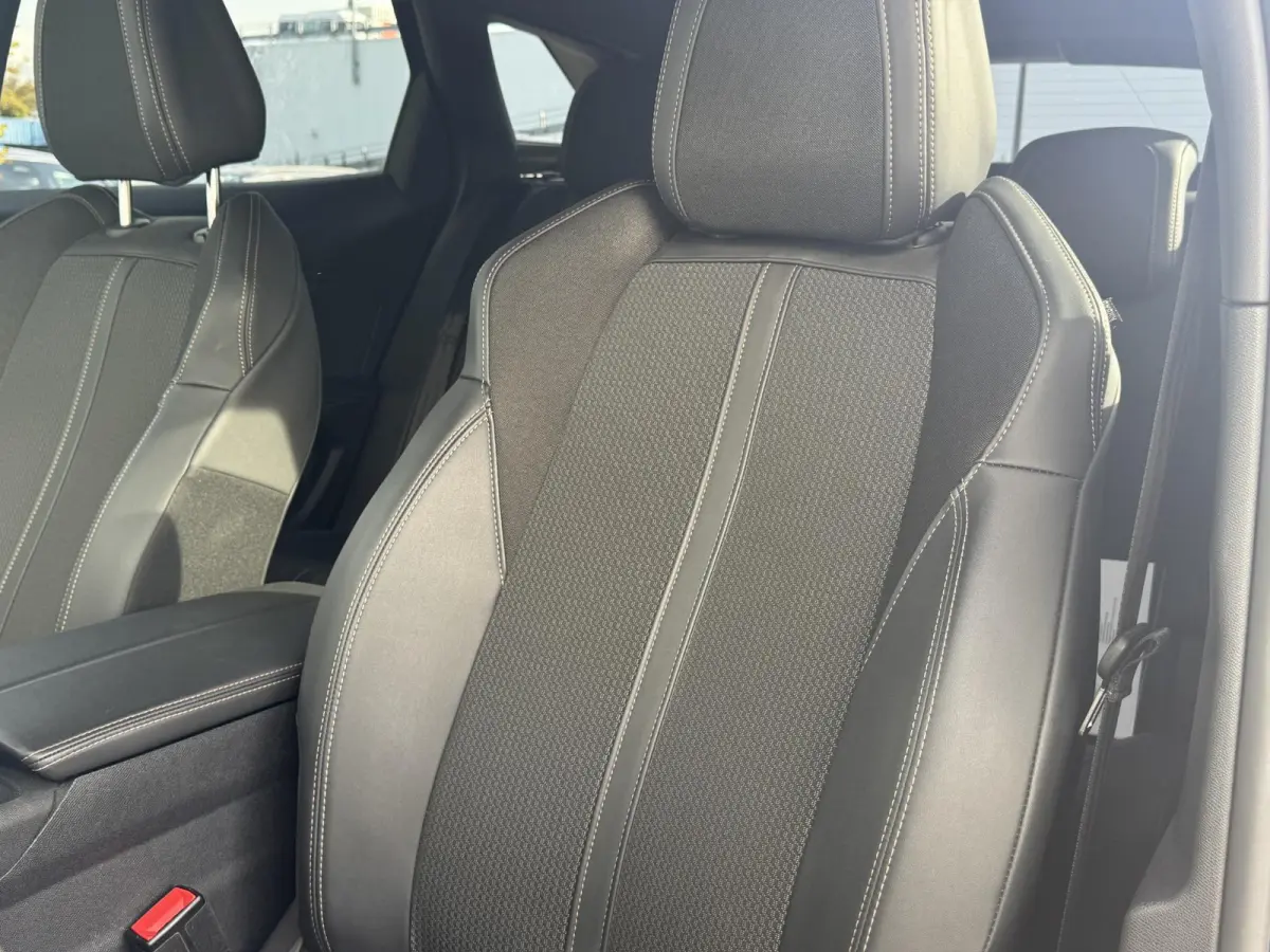 1.6 HYbrid 225 GT | Adaptieve Cruise Control | Camera | Keyless entry | Apple Carplay/Android Auto
