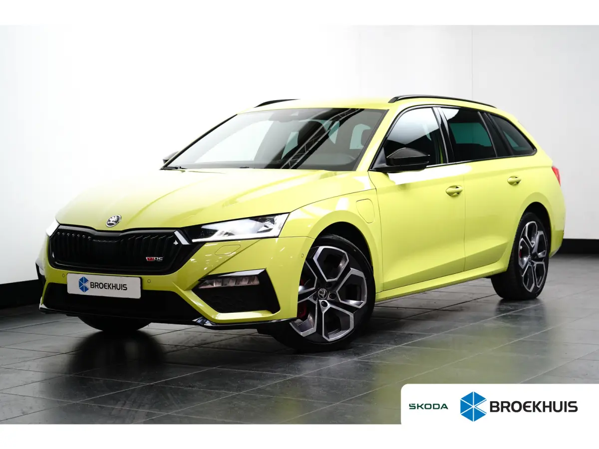 1.4 TSI RS iV PHEV Business | Achteruitrijcamera | Lichtmetalen velgen 5-spaaks 19" | Matrix LED koplampen