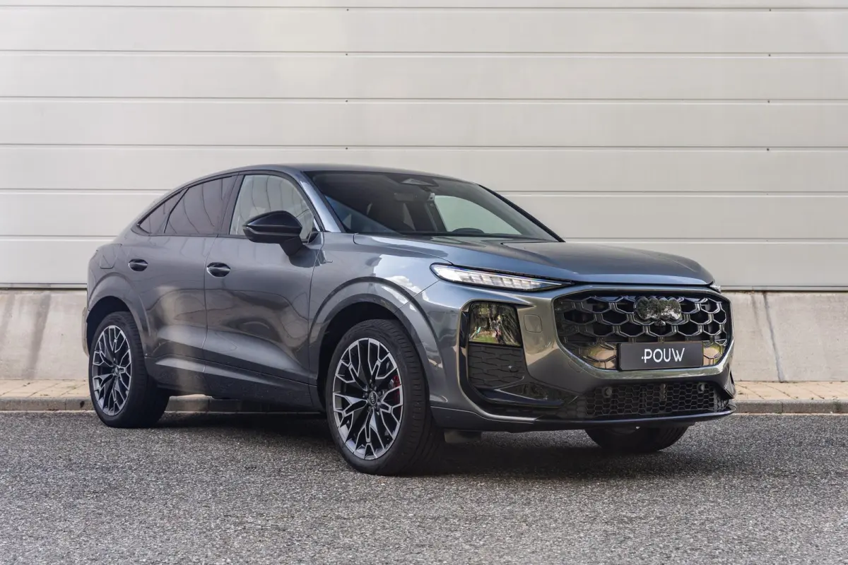 1.5 e-hybrid 272pk S edition | Tech Pro | Dubbele Uitlaat | Head-up | Sonos