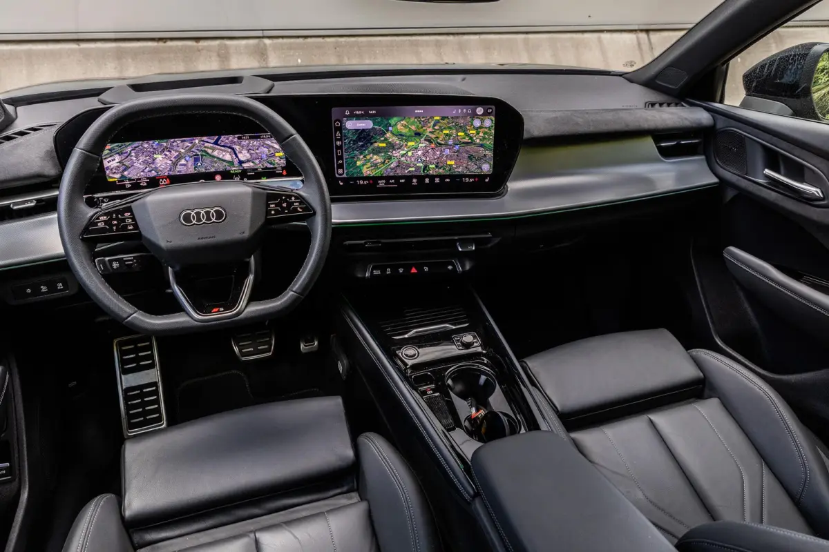 1.5 e-hybrid 272pk S edition | Tech Pro | Dubbele Uitlaat | Head-up | Sonos