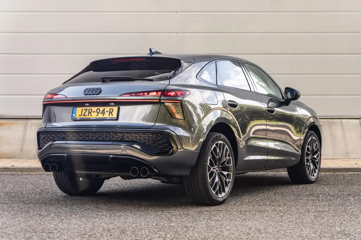 1.5 e-hybrid 272pk S edition | Tech Pro | Dubbele Uitlaat | Head-up | Sonos