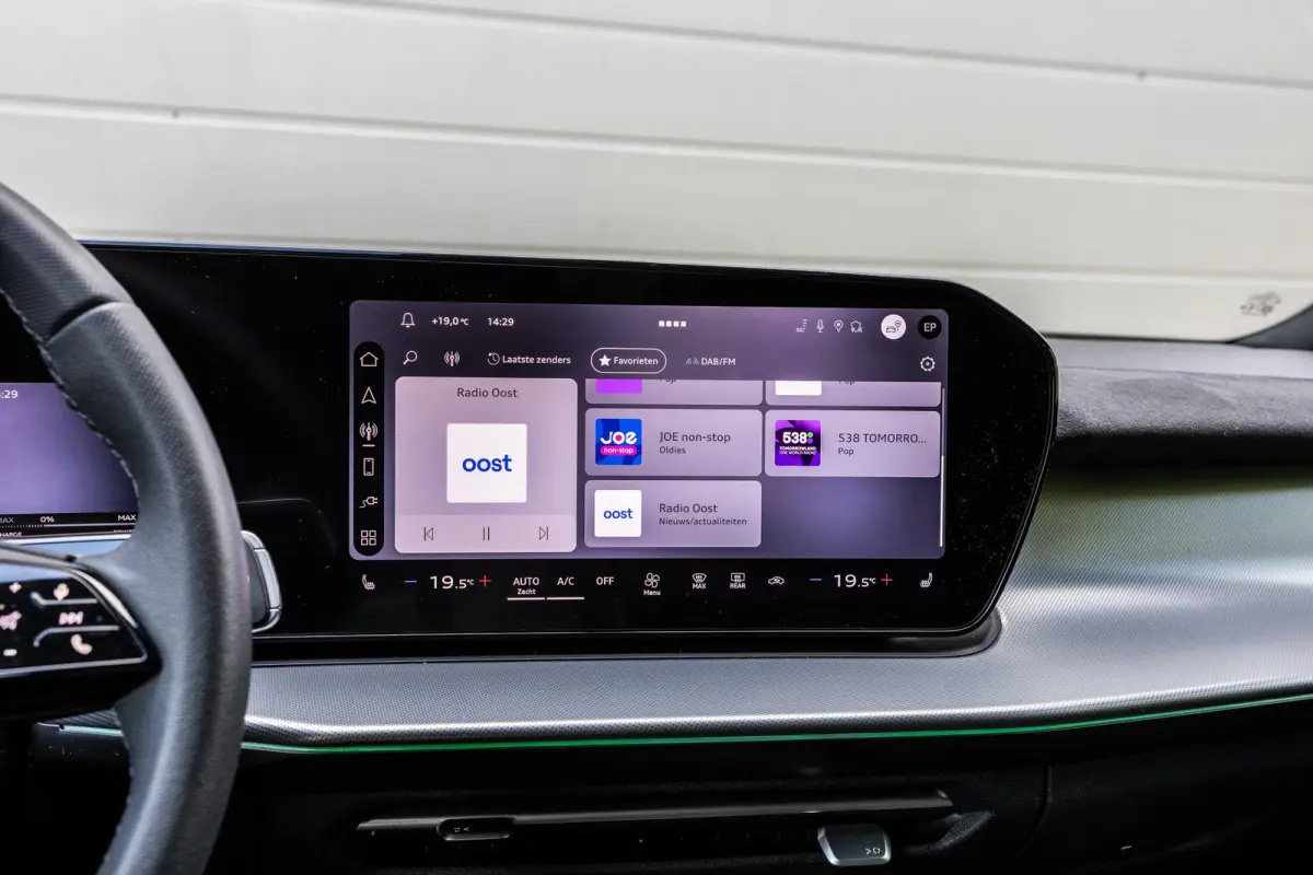 1.5 e-hybrid 272pk S edition | Tech Pro | Dubbele Uitlaat | Head-up | Sonos