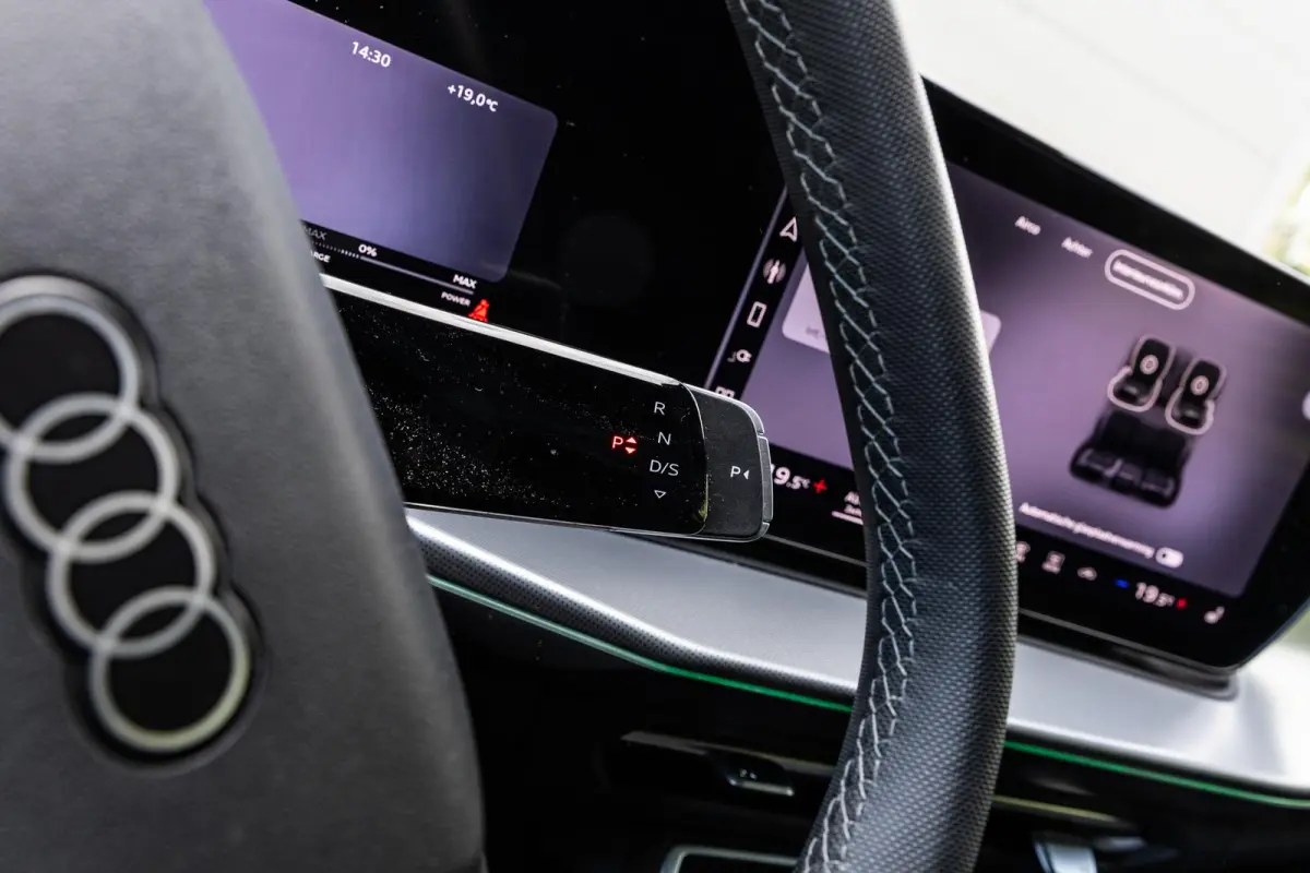 1.5 e-hybrid 272pk S edition | Tech Pro | Dubbele Uitlaat | Head-up | Sonos