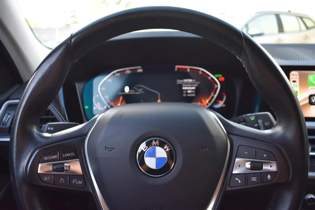 320i Executive Edition | Comfort stoelen | Carplay |