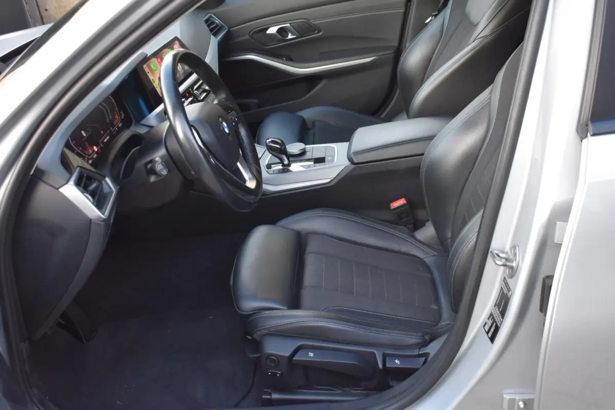 320i Executive Edition | Comfort stoelen | Carplay |