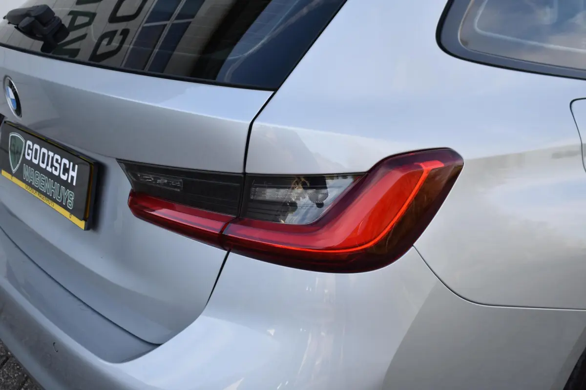 320i Executive Edition | Comfort stoelen | Carplay |