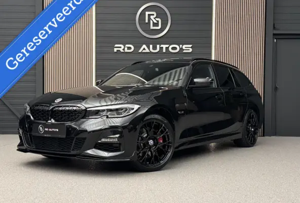 330e xDrive/ Pano/ 360°/ trekhaak/ HUD/ laser/ CarPlay