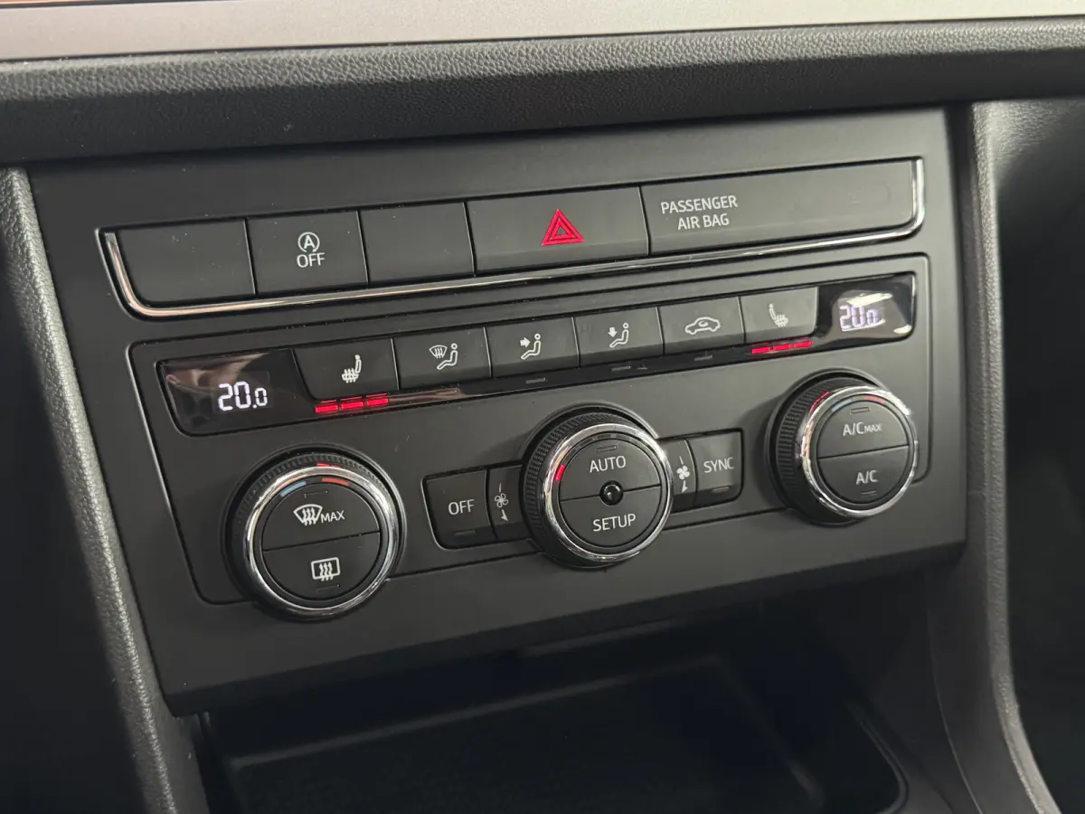 1.4 TSI X-PERIENCE Stoelverwarming CruiseControl Navigatie