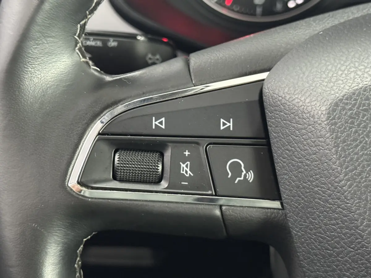 1.4 TSI X-PERIENCE Stoelverwarming CruiseControl Navigatie