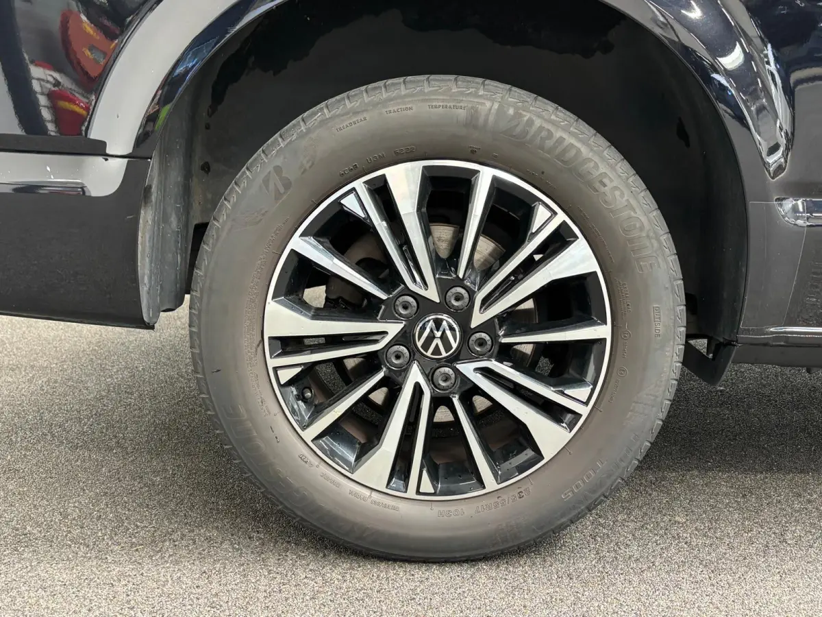 2.0 TDI L2H1 28 Dubbele Cabine Highline Automaat Cruise Control Airco Navigatie Parkeersensoren Camera