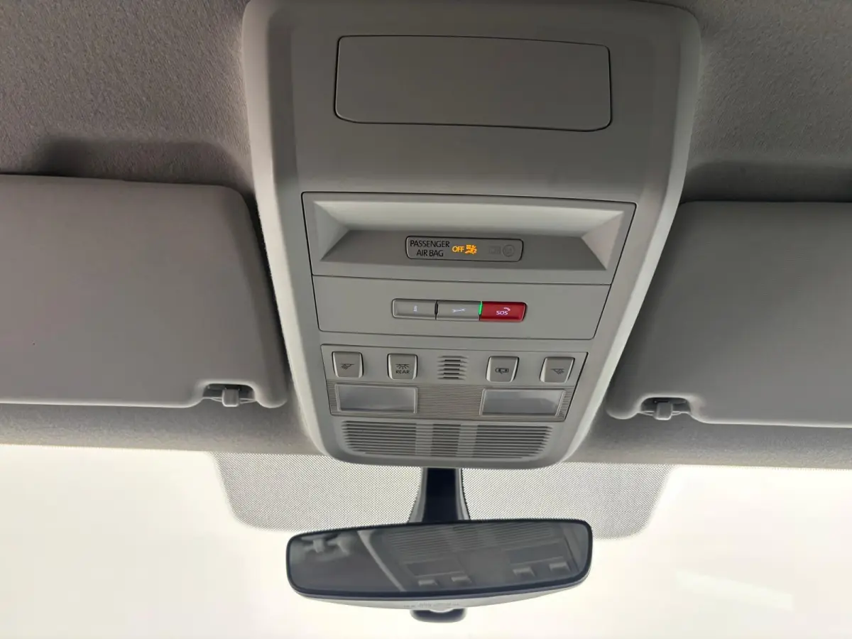 2.0 TDI L2H1 28 Dubbele Cabine Highline Automaat Cruise Control Airco Navigatie Parkeersensoren Camera
