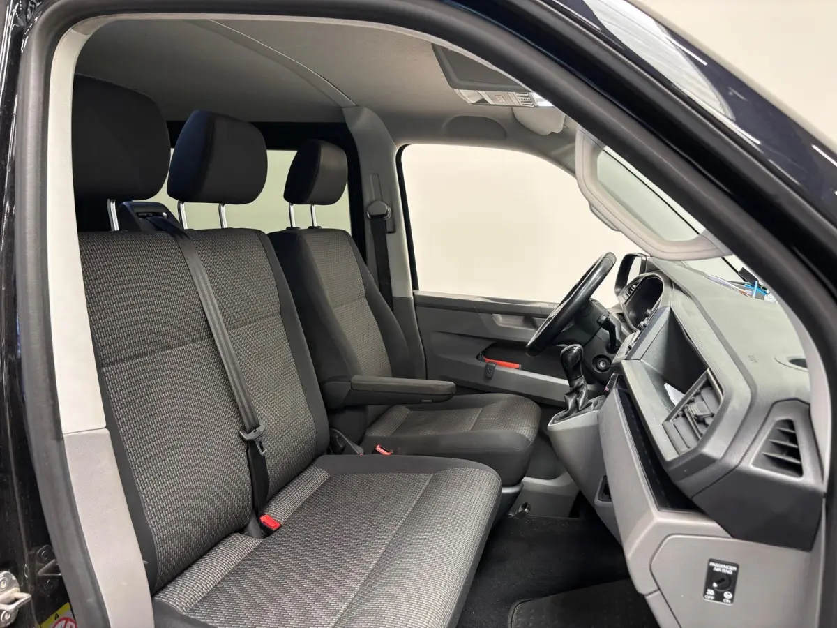 2.0 TDI L2H1 28 Dubbele Cabine Highline Automaat Cruise Control Airco Navigatie Parkeersensoren Camera