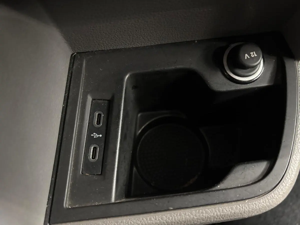 2.0 TDI L2H1 28 Dubbele Cabine Highline Automaat Cruise Control Airco Navigatie Parkeersensoren Camera