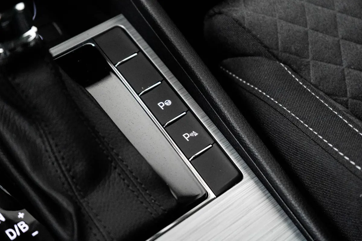 1.4 iV TSI 218PK DSG-6 Ambition | NAVIGATIE | CAMERA | STOELVERW. | ADAPT. CRUISE | 17 INCH | APP CONNECT