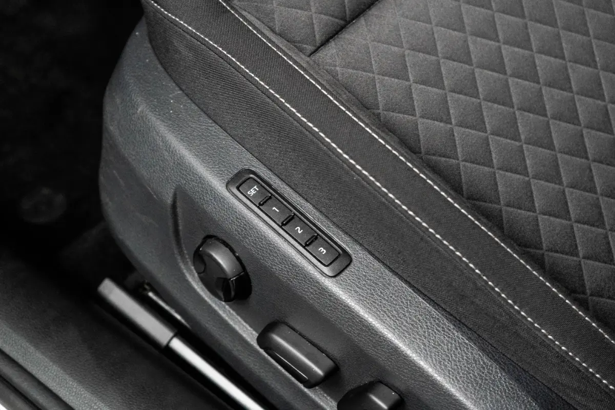 1.4 iV TSI 218PK DSG-6 Ambition | NAVIGATIE | CAMERA | STOELVERW. | ADAPT. CRUISE | 17 INCH | APP CONNECT
