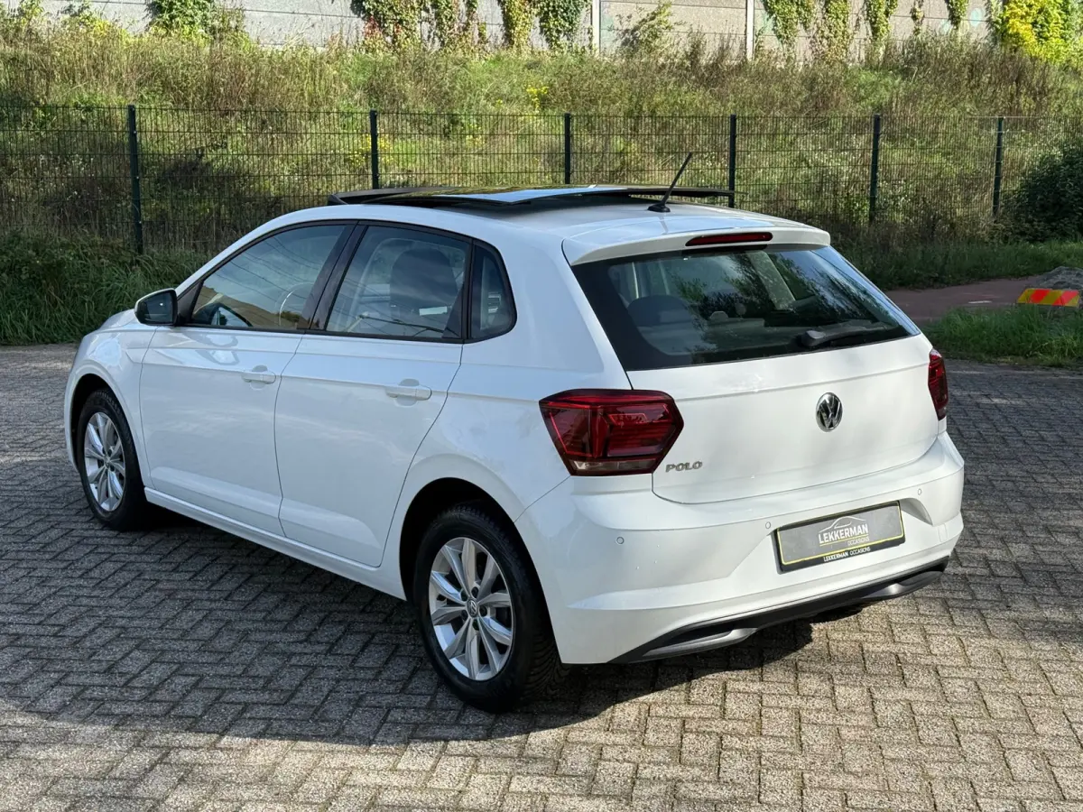 1.0 TSI Highline PANO I 1E EIG I CAMERA I PDC I CARPLAY I ZEER MOOI