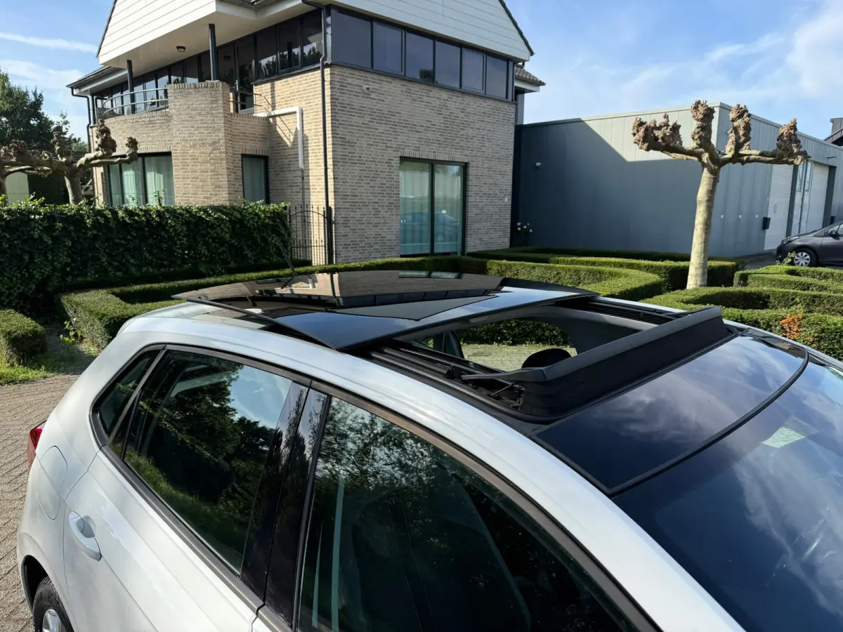 1.0 TSI Highline PANO I 1E EIG I CAMERA I PDC I CARPLAY I ZEER MOOI