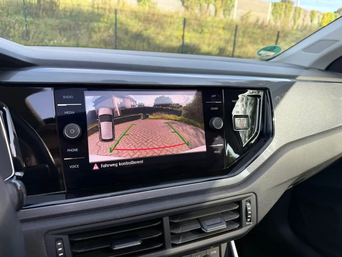1.0 TSI Highline PANO I 1E EIG I CAMERA I PDC I CARPLAY I ZEER MOOI