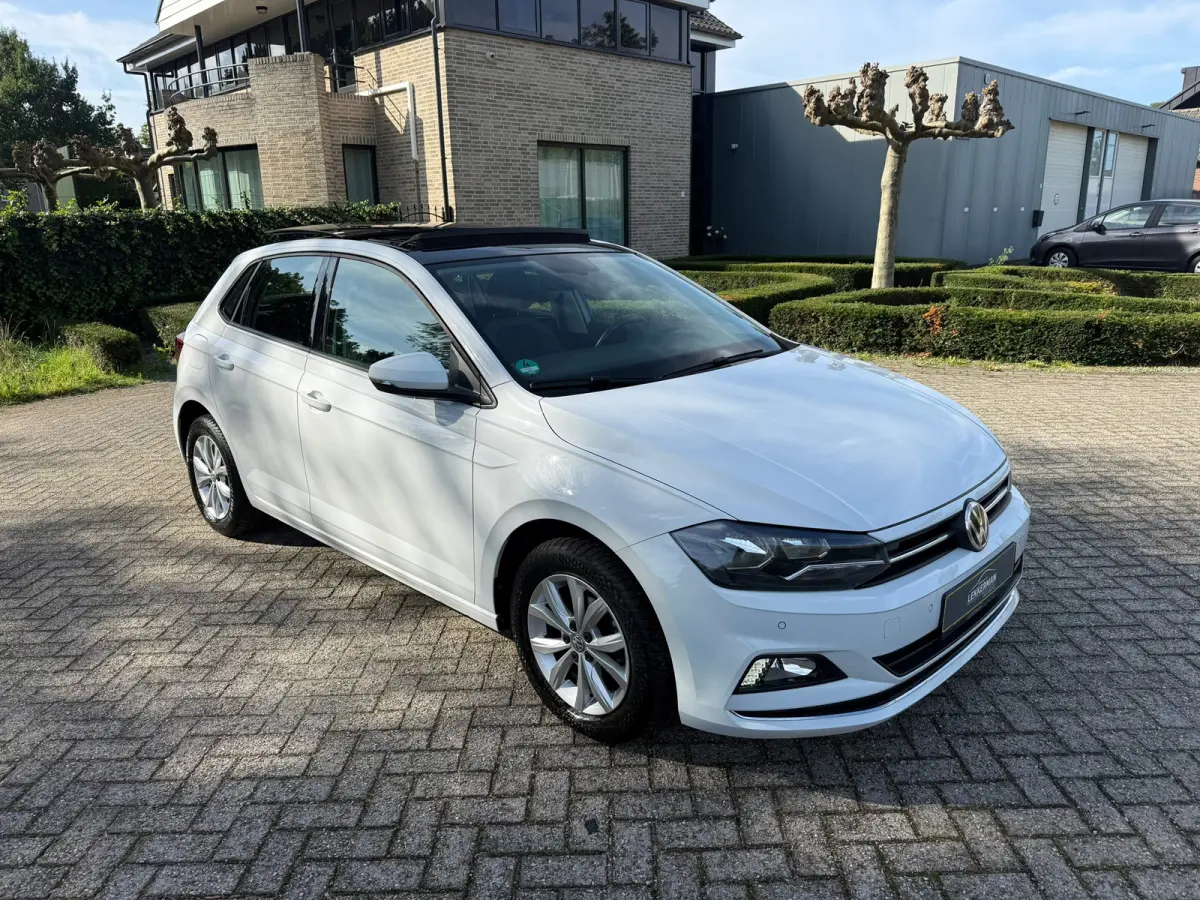 1.0 TSI Highline PANO I 1E EIG I CAMERA I PDC I CARPLAY I ZEER MOOI