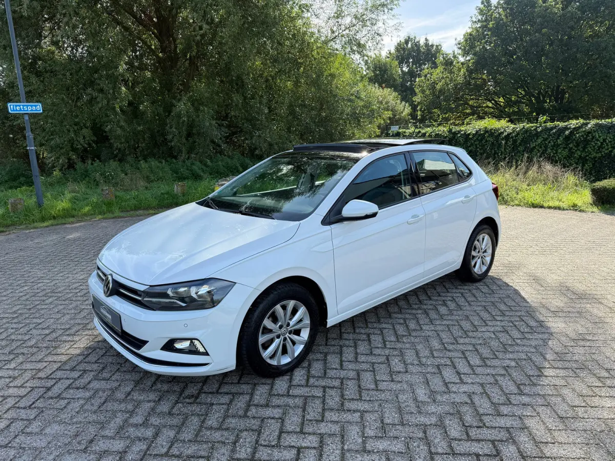 1.0 TSI Highline PANO I 1E EIG I CAMERA I PDC I CARPLAY I ZEER MOOI