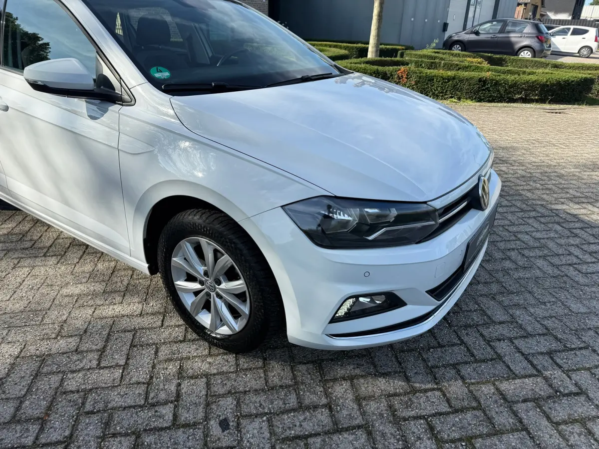 1.0 TSI Highline PANO I 1E EIG I CAMERA I PDC I CARPLAY I ZEER MOOI