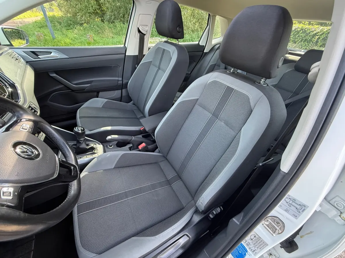 1.0 TSI Highline PANO I 1E EIG I CAMERA I PDC I CARPLAY I ZEER MOOI