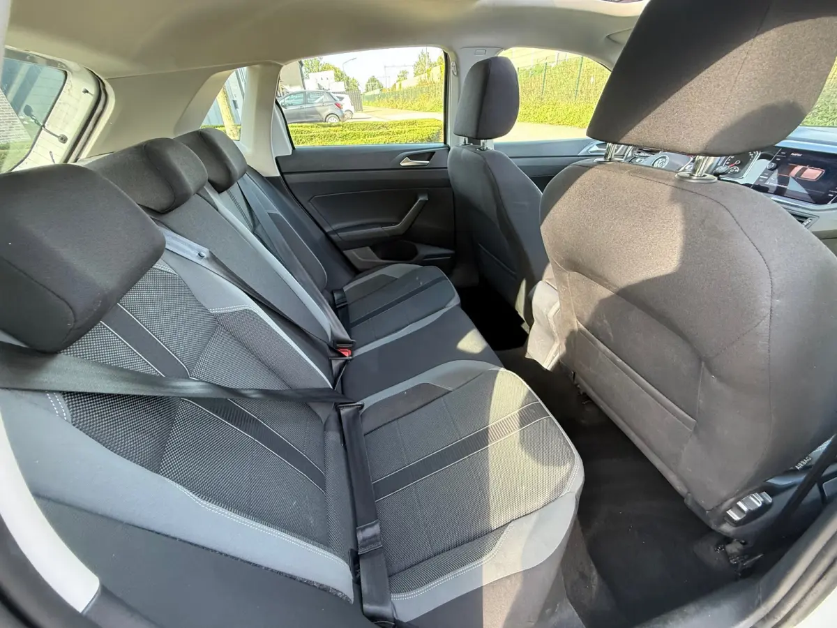1.0 TSI Highline PANO I 1E EIG I CAMERA I PDC I CARPLAY I ZEER MOOI
