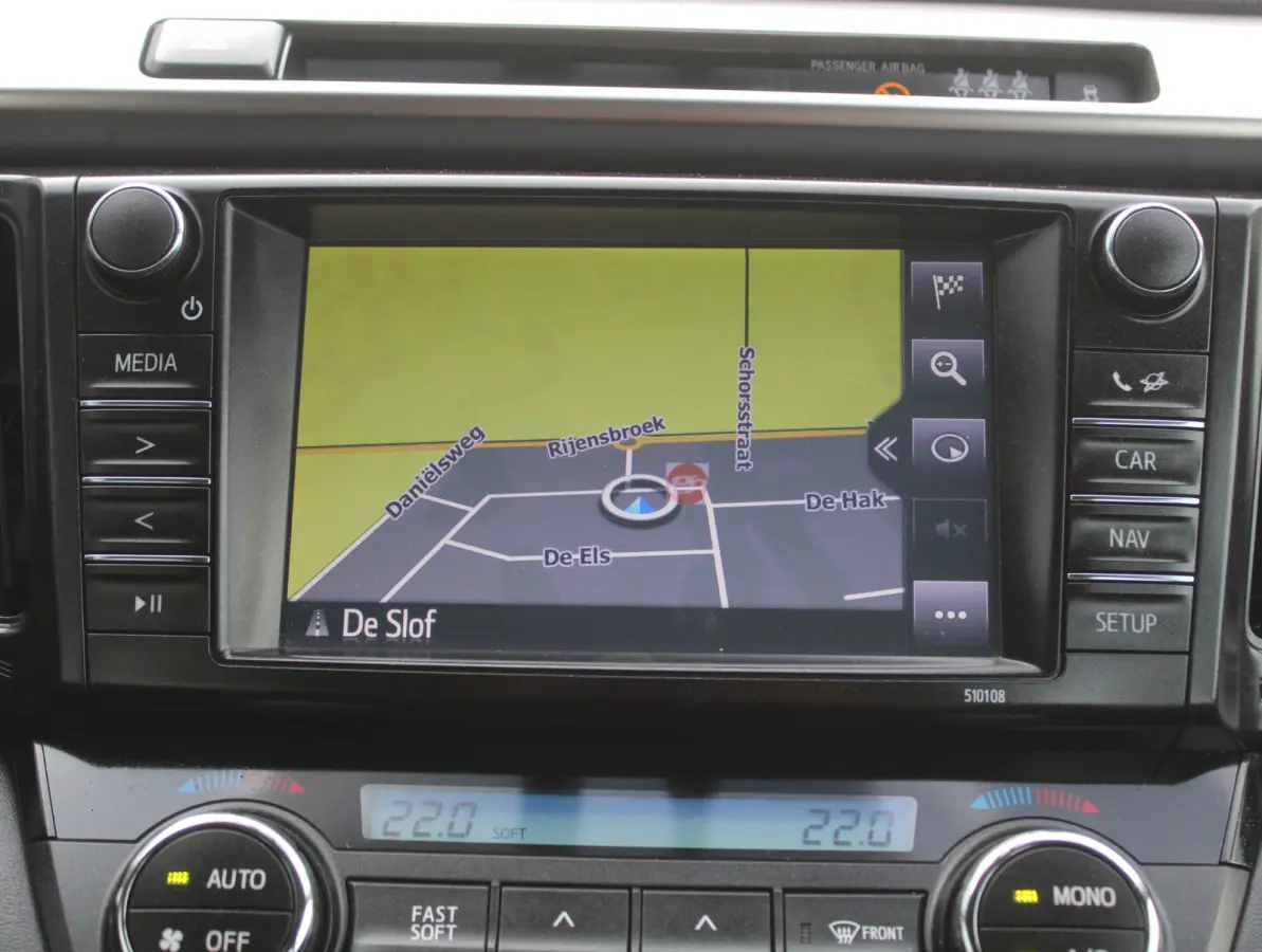2.5 Hybrid Executive Business CLIMATE | CRUISE | CAMERA | LMV17 | ELECAKLEP | NAVI | LED