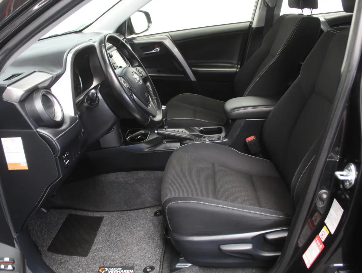 2.5 Hybrid Executive Business CLIMATE | CRUISE | CAMERA | LMV17 | ELECAKLEP | NAVI | LED