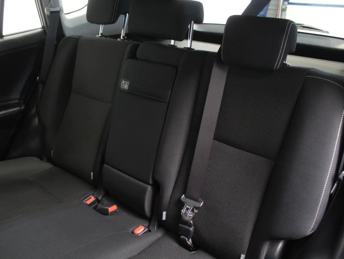 2.5 Hybrid Executive Business CLIMATE | CRUISE | CAMERA | LMV17 | ELECAKLEP | NAVI | LED