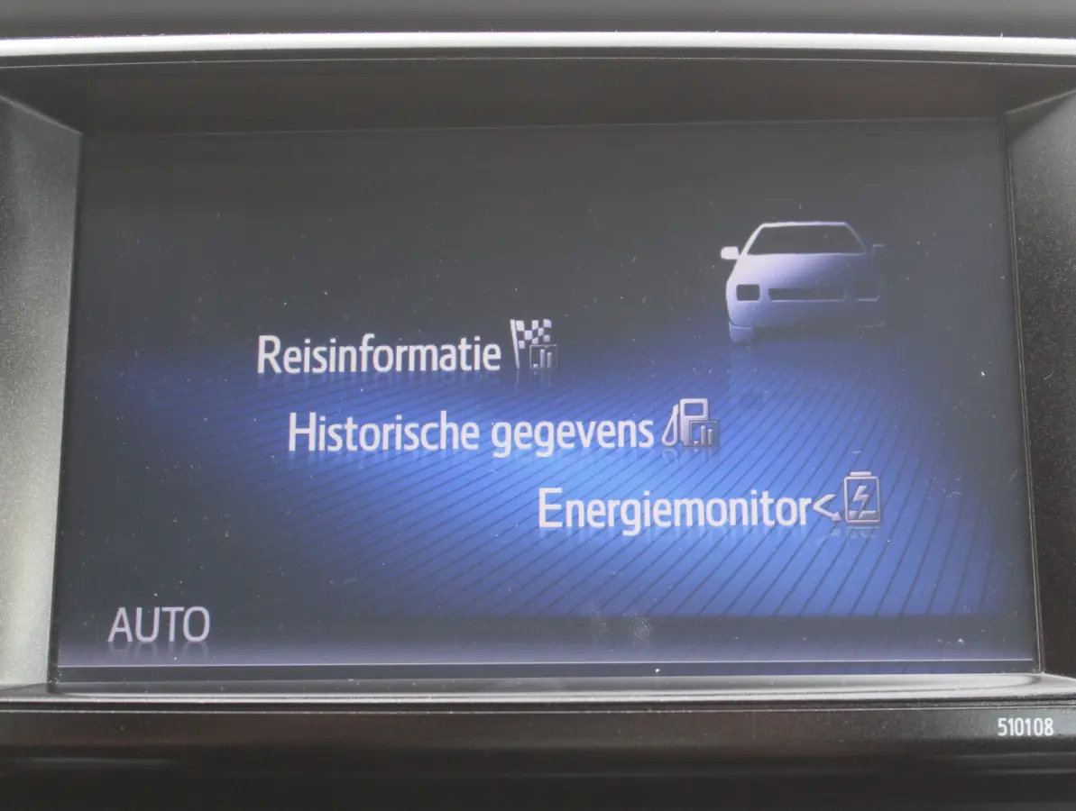 2.5 Hybrid Executive Business CLIMATE | CRUISE | CAMERA | LMV17 | ELECAKLEP | NAVI | LED
