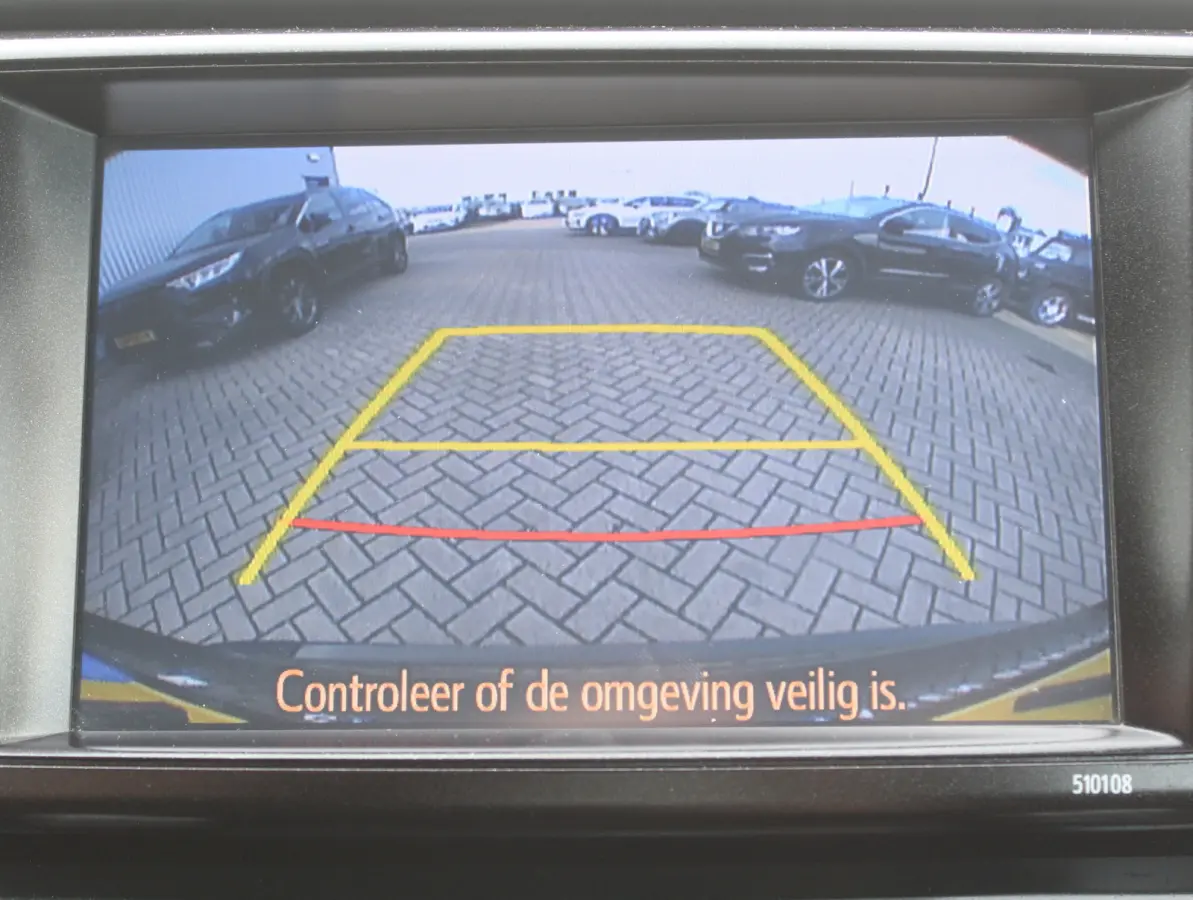 2.5 Hybrid Executive Business CLIMATE | CRUISE | CAMERA | LMV17 | ELECAKLEP | NAVI | LED